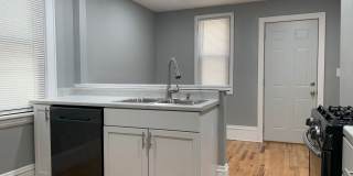 Spacious 4 Bedroom 2 Bathroom Home in Minneapolis! Gallery 5