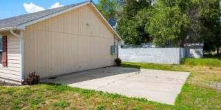 Spacious 3-Bed Duplex in Central Spokane — Washer/Dryer Included Gallery 18