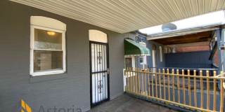 2 Bed with Finished Basement, Deck off Bedroom, and Backyard Gallery 24