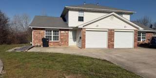 3 Bedroom Duplex! Gallery 1