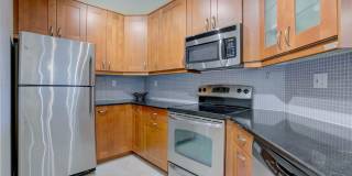 500 Uno Lago Drive Gallery 3