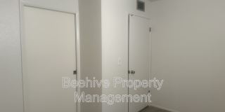 539 1/2 E 2nd Ave Gallery 7