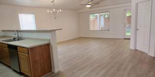 Small Pet Friendly 3 Bedroom Home Gallery 4