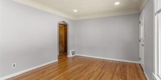 4127 HOWARD Street Gallery 3