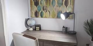 Room in 3 Bedroom Home at Merrill Pl Gallery 4
