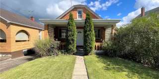 214 Vine St Gallery 1