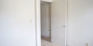 Alexander Gallery 25