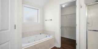 1143 South Elmwood Avenue Gallery 20