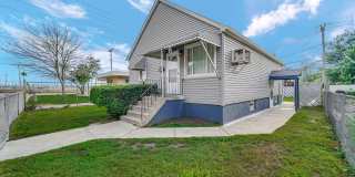 2 Bedroom 1 Bathroom House for Rent! Gallery 1