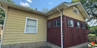 South Fountain Square 2 Bed 1.5 Bath Gallery 24