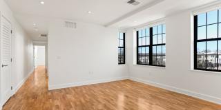 Harvard Hall Gallery 31