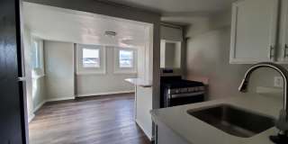 Nicely Renovated Cozy 1 bed, 1 bath units for rent. Gallery 9