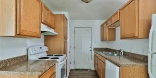 525 Jeanette Street Gallery 7