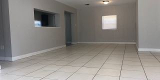 Beautiful, 3/2 Pool Home Available Now! Gallery 6