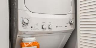 907 West School Gallery 9