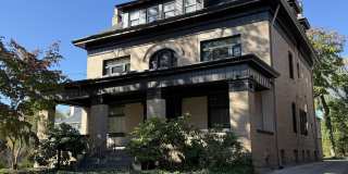 1115 N. Negley Avenue Gallery 1