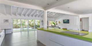 501 NE 51st St Gallery 9