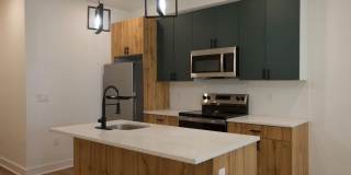 1224 W SILVER Street unit: 1 Gallery 1