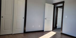 3 Bed 2.5 Bath with double attached garage in Belgrade Gallery 8