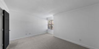 864 SHORELINE Circle Gallery 13