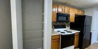 Room in 3 Bedroom Home at Arlyn Cir Gallery 4