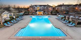 Pointe at Suwanee Station Gallery 1