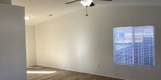 1450 La Jolla Way Gallery 16