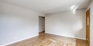 Recently Remodeled 4 bedroom, 2 bath Ranch Style Boulder House Gallery 20