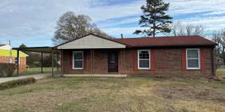 Ranch home near uptown Gallery 1