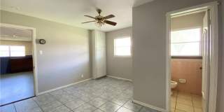 536 W Yoakum Avenue Gallery 21