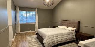 Spacious 2 Bed 2.5 Bath in the heart of Indian Creek Gallery 19