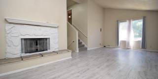 Quiet 3 bed Duplex in Murray –  Near Ski Resorts with Mountain Views!! Gallery 10