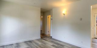 303 Farmers Lane - Fully Renovated! Gallery 9