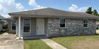 9012 AMOUR Drive Gallery 1