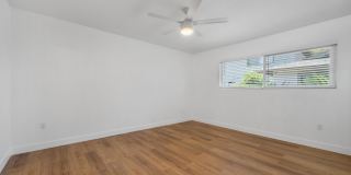 2620 West Aurora Street - 1 Gallery 16