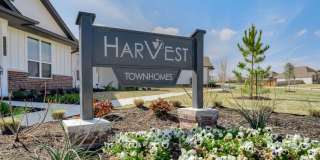 Spacious Townhome Available Now! Gallery 1