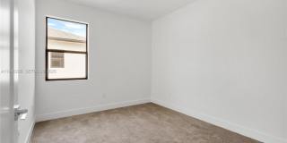 8037 NW 42nd St Gallery 34