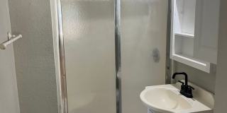 Newly remodeled three bedroom home for Rent Gallery 5