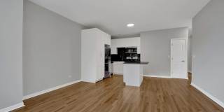 2456 North Hamlin Avenue Gallery 5