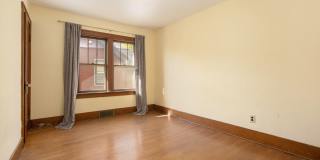 1408 W Washington Street Gallery 17
