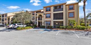 ** FAIRWAY PRESERVE ** 1 BED / 1 BATH CONDO - PET OK! - LAKE VIEW - NORTH NAPLES - ANNUAL RENTAL Gallery 1