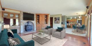 $3,100 - 5 Bed / 4 Baths Stunning Northwood Home with Views Gallery 1
