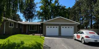 3 Bed | 2 Bath | 1.17 Acres | Single-Level Home | Mountain Views Gallery 1