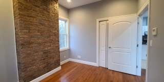 100 GRIFFITH ST Gallery 10
