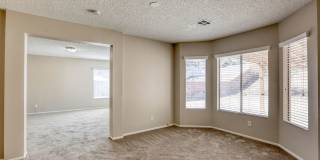 4 Bedroom Home in Henderson! Close to Shopping & Restaurants! Gallery 11