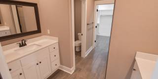 Luxurious 4 Bedroom, 3.5 Bathroom Home In Fayetteville, AR Gallery 13