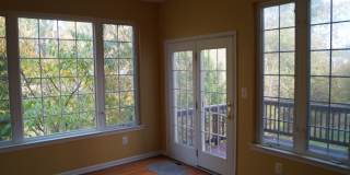 25575 AMERICA Square Gallery 14