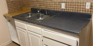 1 bed 1 bath home with Garage Gallery 4