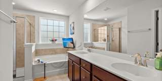 9821 English Elm Street Gallery 29