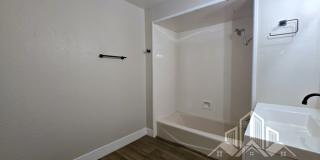 1300 Rowena Way Gallery 16